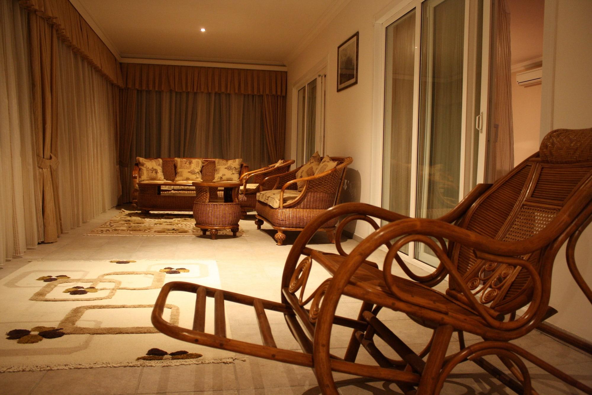 Kaspia Sahil Hotel Ленкорань Экстерьер фото